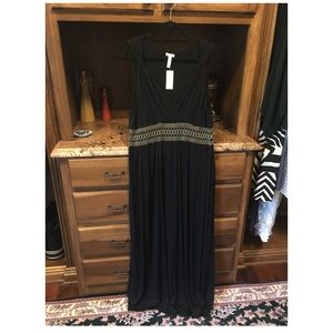 Sleeveless smocked waist maxi